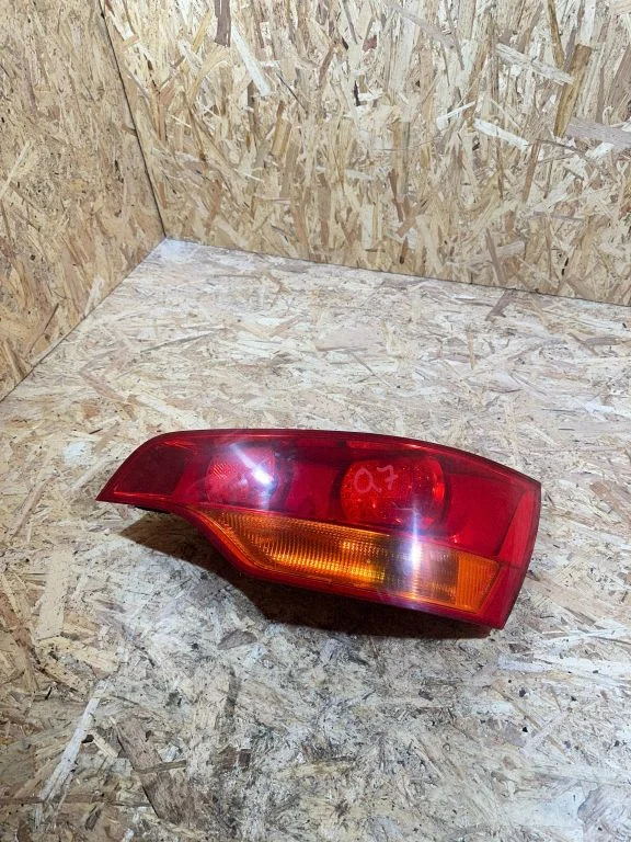 Rear/tail lights 4L0945094