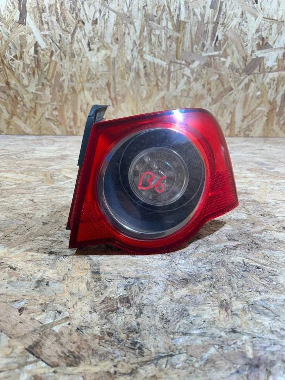 Rear/tail lights – Volkswagen Passat B6 (2005-2010)