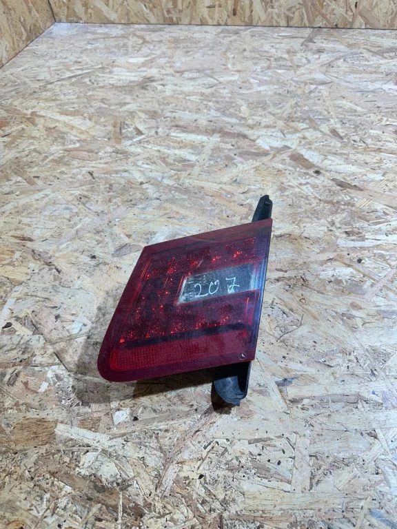 Tailgate rear/tail lights – Mercedes-Benz E-Class C207 W207 (2009-2017)