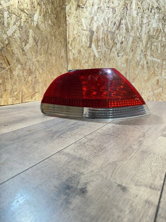 Rear/tail lights 011237011238