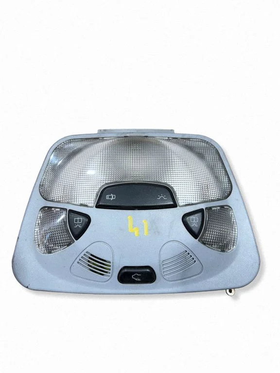 Esiistmete valgustustuli – Mercedes-Benz CLK-klass A209 C209 (2002-2009)