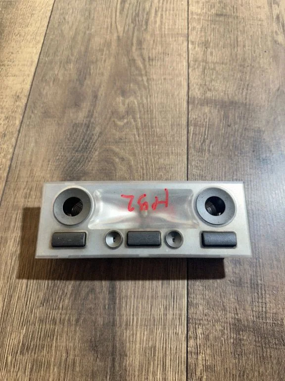 Front seat light 3183797019