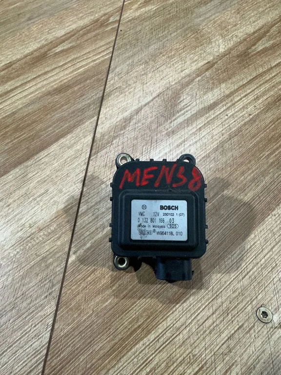 Gaisa aizvara motoriņš/aktuators 0132801166