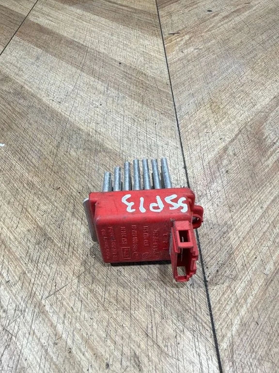 Heater blower motor/fan resistor – Ford Galaxy (2000-2006)