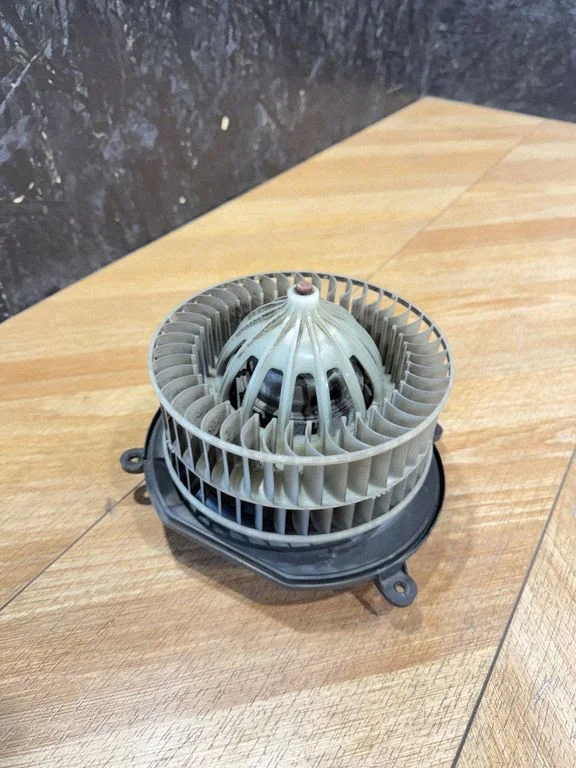 Krāsniņas ventilators/pūtējs