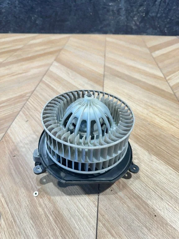 Krāsniņas ventilators/pūtējs A2308210251