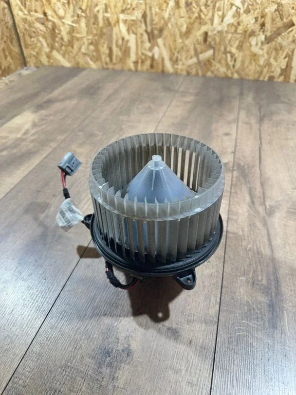 Heater fan/blower 13263279