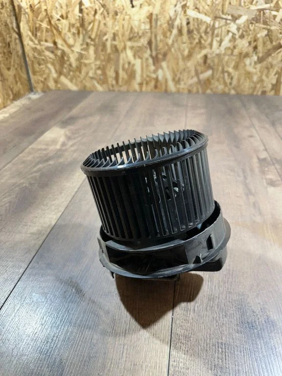 Heater fan/blower T1015888M