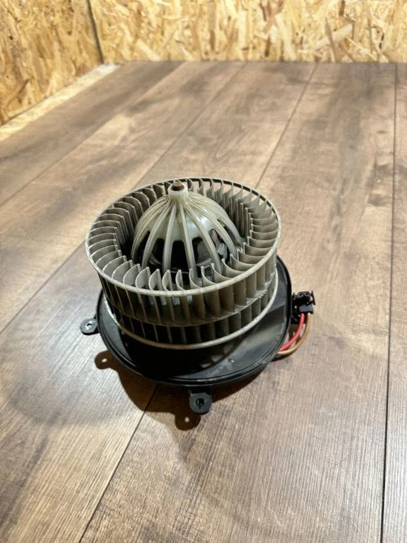 Krāsniņas ventilators/pūtējs C3873