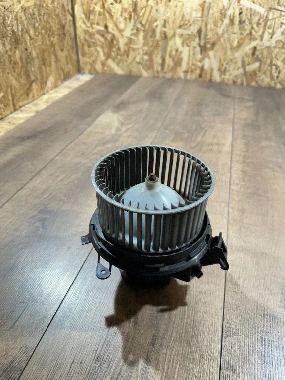 Heater fan/blower V7825001