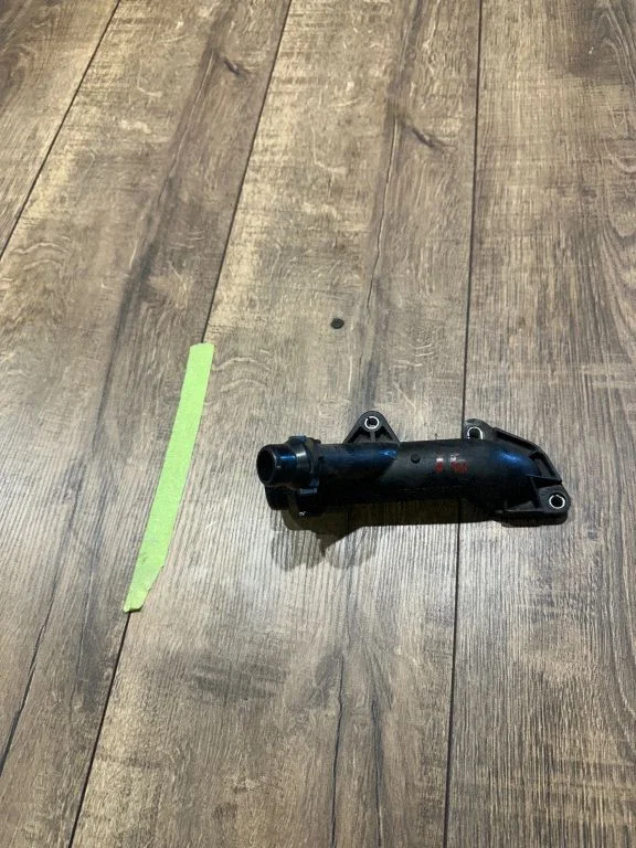 Mootori jahutusvedeliku toru / voolik – BMW 3-seeria E90 E91 (2005-2012)