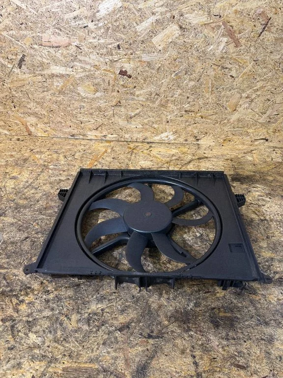 Electric radiator cooling fan – Mercedes-Benz R-Class W251 (2005-2013)