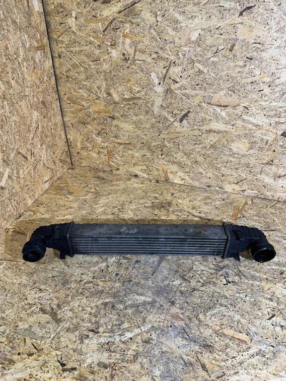 Vahejahuti radiaator – Mercedes-Benz E-klass W211 (2002-2009)
