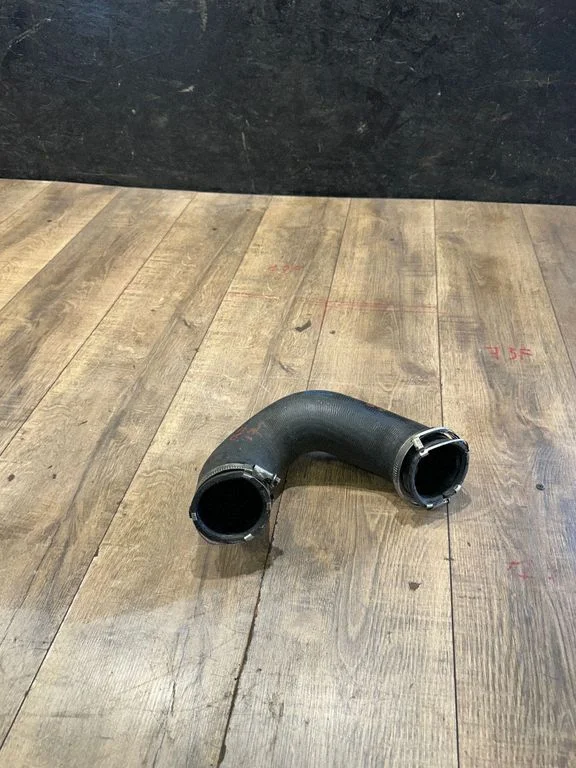 Intercooler hose/pipe 7L6145972E