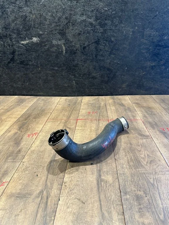 Intercooler hose/pipe