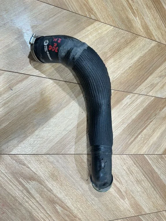 Intercooler hose/pipe