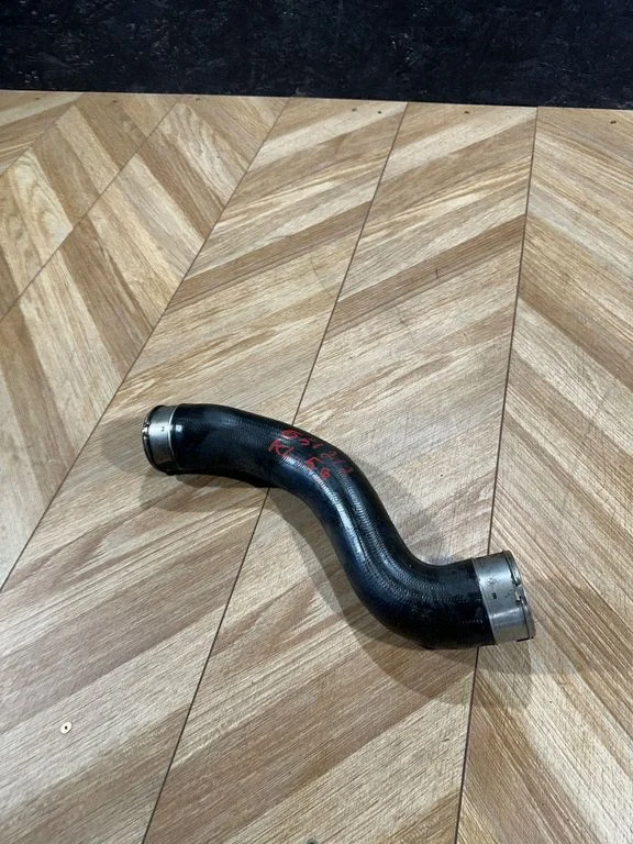 Intercooler hose/pipe