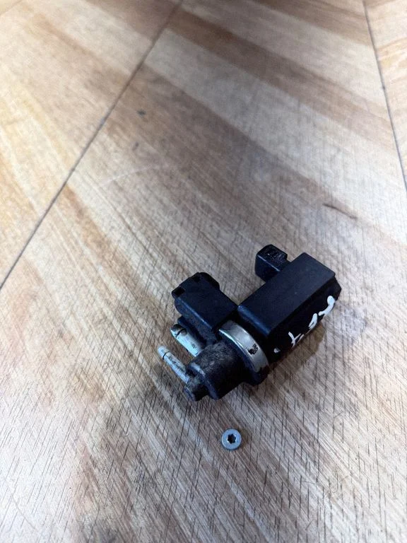 Turbo solenoid valve – Renault Scenic II -  Grand scenic II (2003-2006)