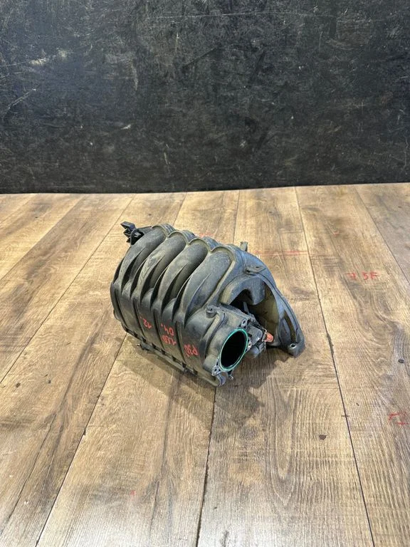 Intake manifold – Peugeot 307 (2001-2005)
