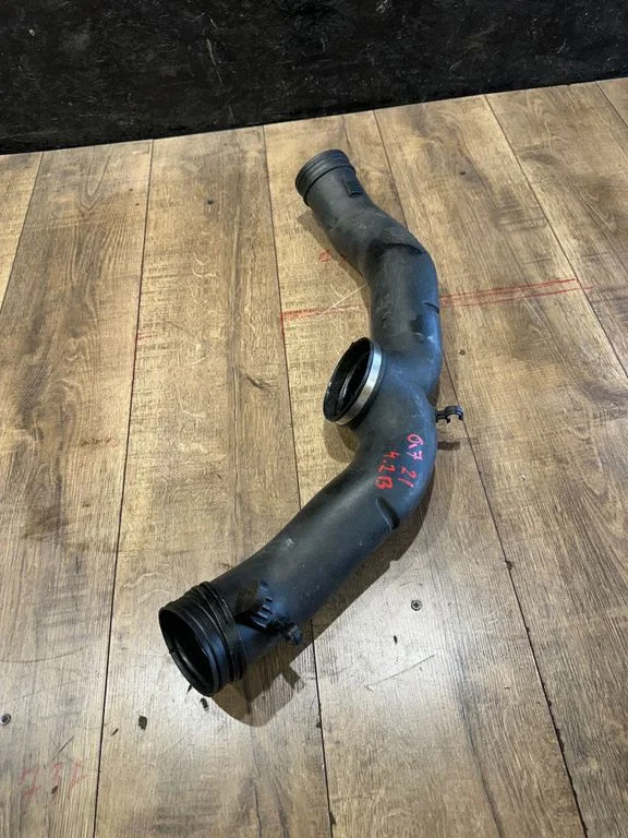 Air intake duct part 7L8129627