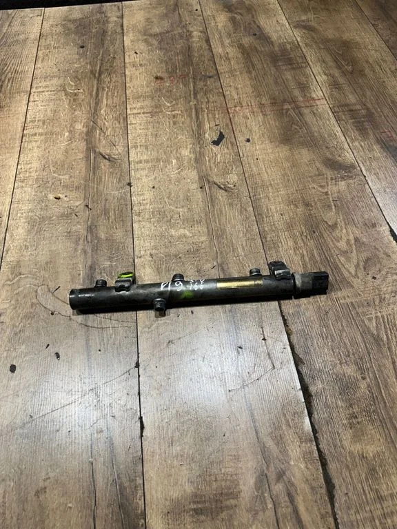 Fuel main line pipe A6420700695