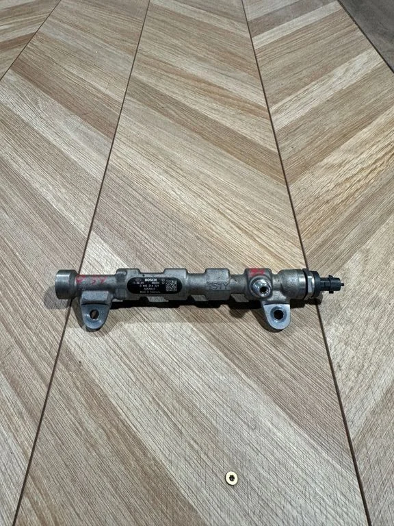 Kütuse magistraaltoru 55576177