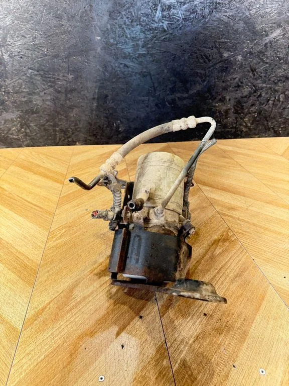 Roolivõimendi pump