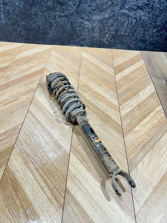 Front shock absorber/damper – Mercedes-Benz CLS-Class C219 (2003-2011)