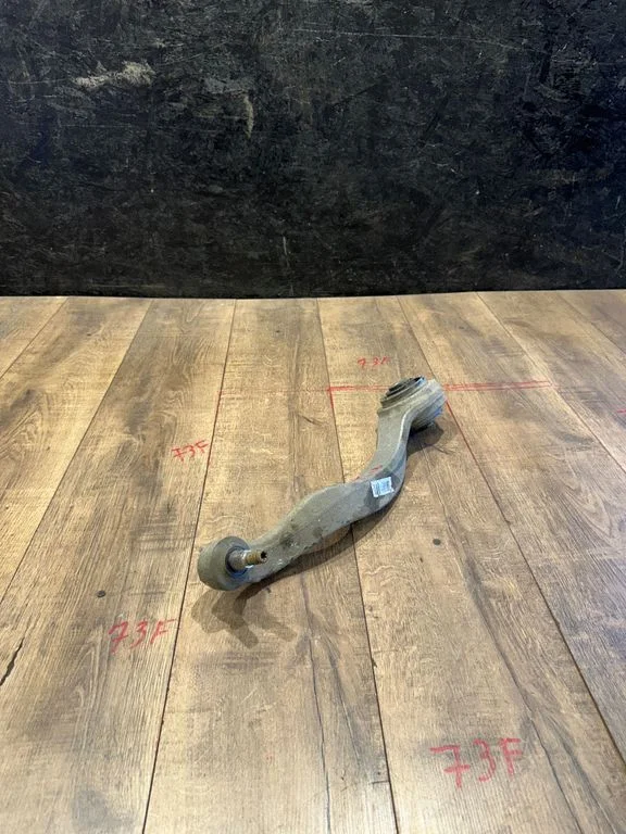 Front lower control arm/wishbone 218131691105