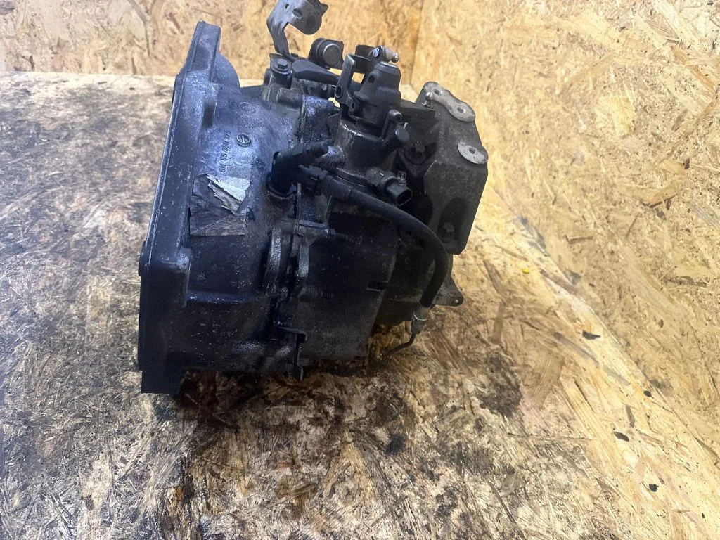 Mechaninė 6 pavarų dėžė