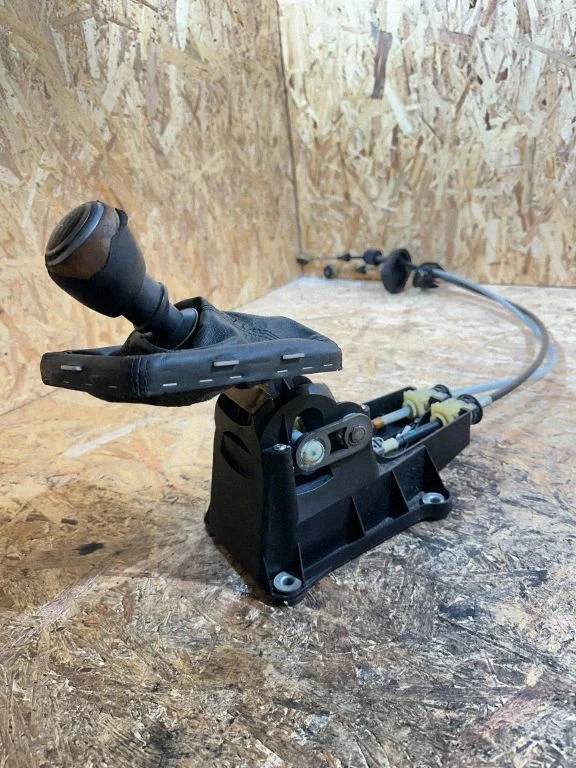 Gear selector mechanism – Opel Vectra C (2005-2009)