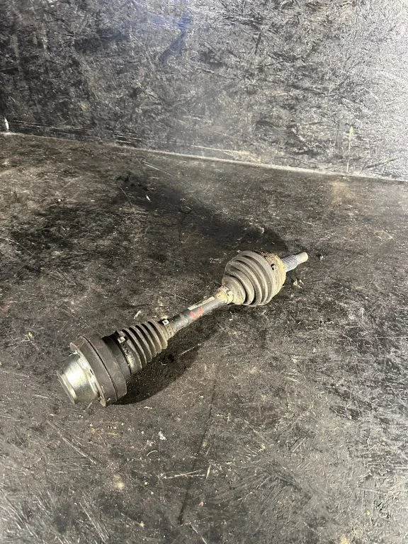 Front driveshaft 7L0407271F