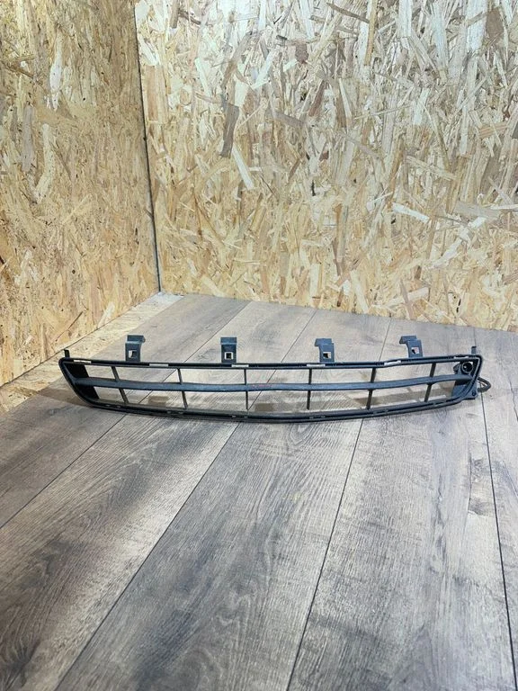Front bumper lower grill – Opel Insignia A (2008-2017)