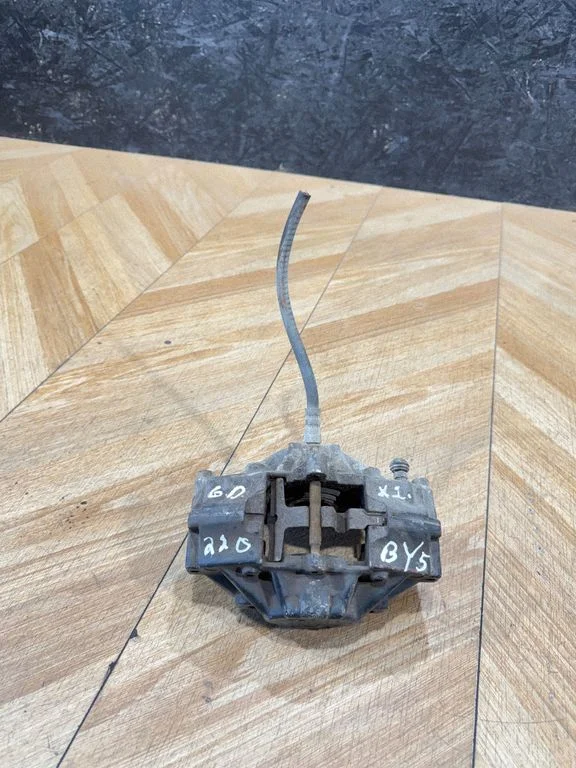 Rear brake caliper
