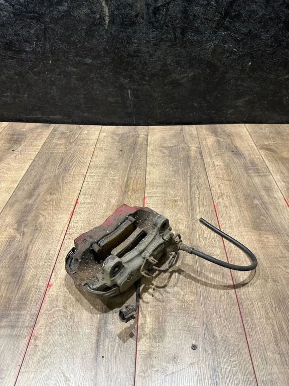 Rear brake caliper