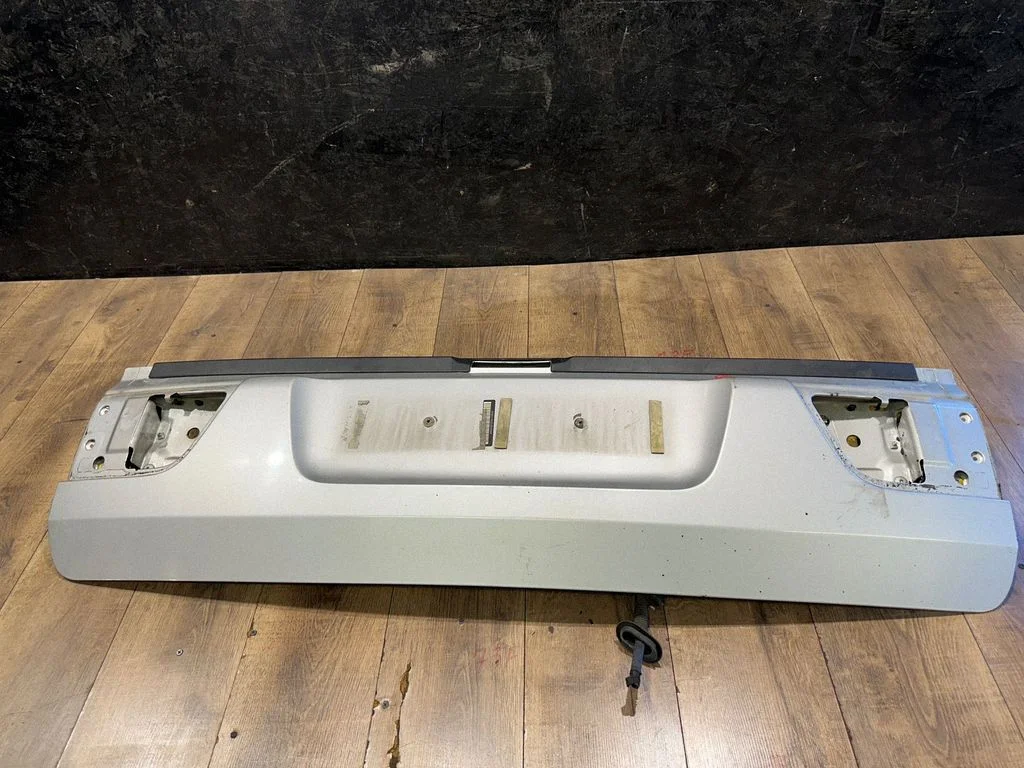 Tailgate/trunk/boot lid