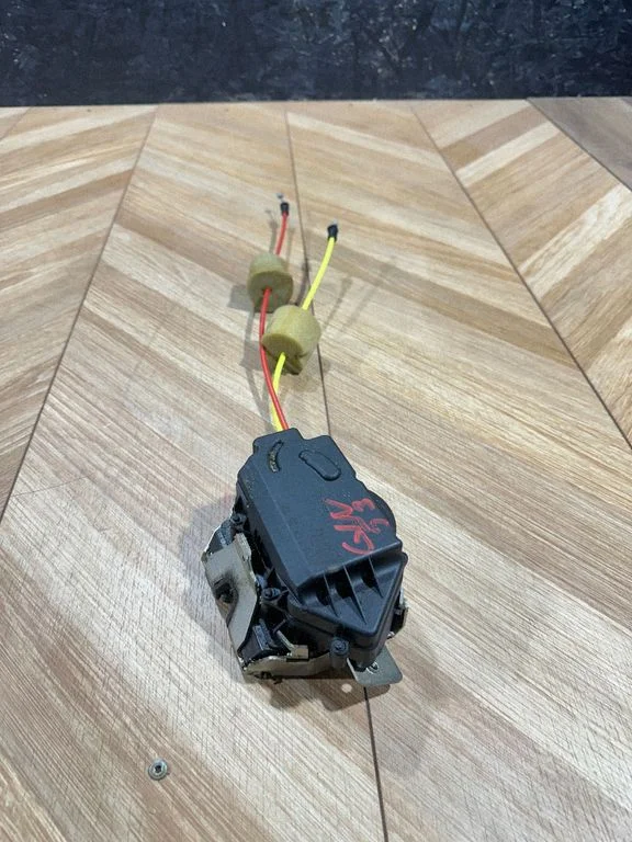 Tailgate/trunk/boot lock/catch/latch A2117400036
