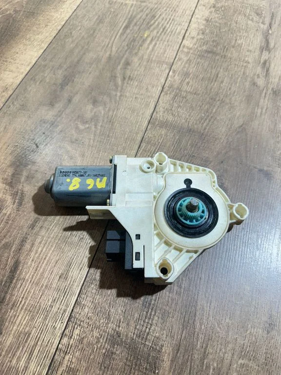 Front door window regulator motor 4F0959801B