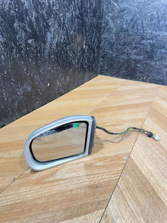 Spogulis (elektriski regulējams)