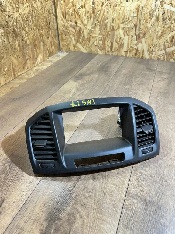 Dash center air vent grill 13274793