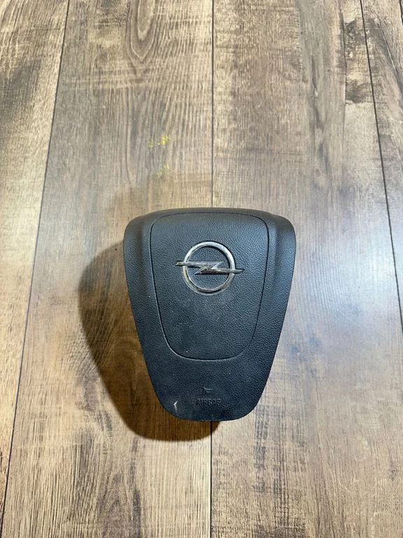 Steering wheel airbag 13270401