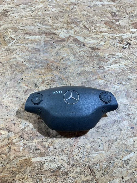 Steering wheel airbag – Mercedes-Benz S-Class W221 (2005-2013)