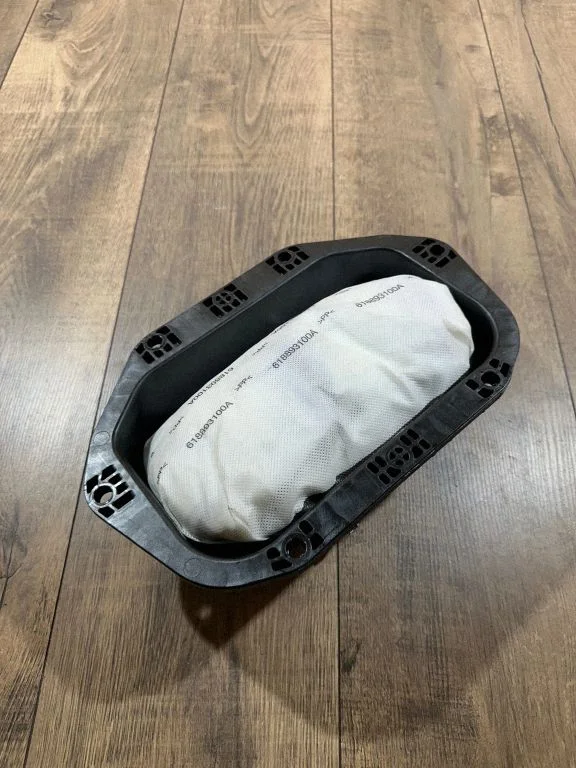 Passenger airbag 23145382