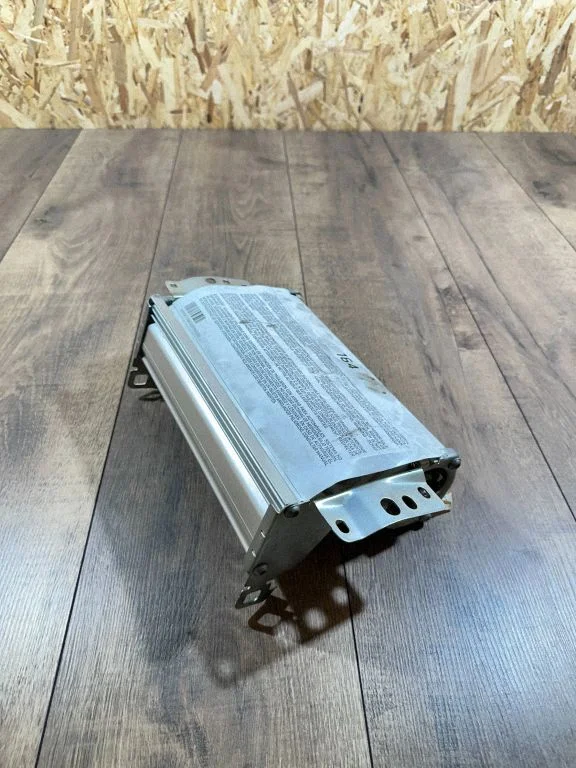 Poduszka powietrzna pasażera A1648600805