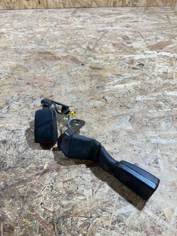 Zapięcie pasa tylne A2048602669