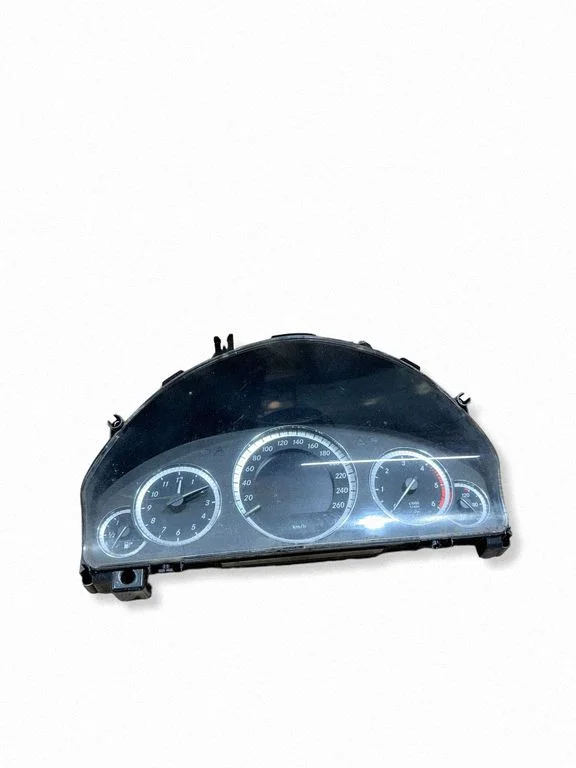 Speedometer (instrument cluster) A2129002509