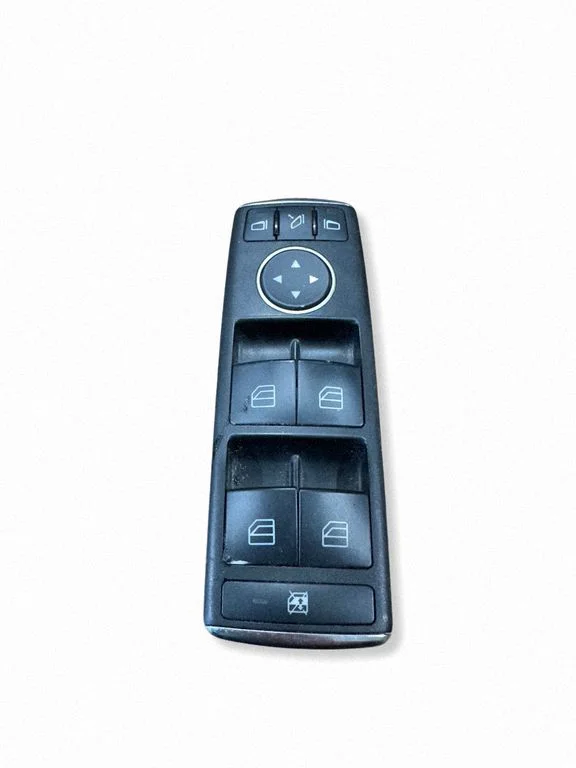 Elektrisko logu slēdzis – Mercedes-Benz C klase AMG W204 (2007-2014)