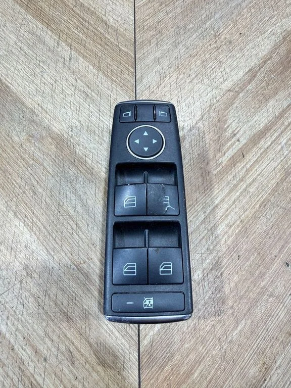 Electric window control switch A2049055302