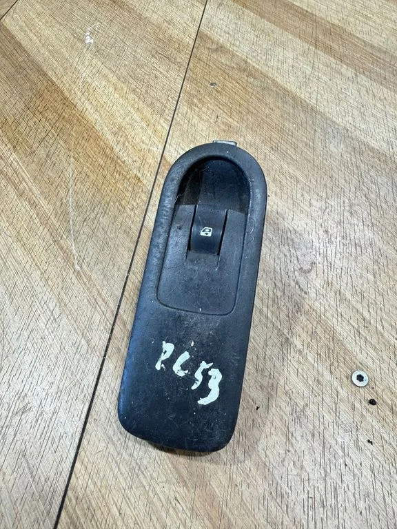 Elektrinių langų jungtukas