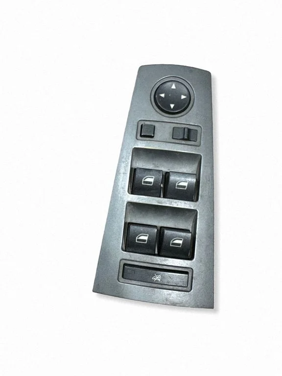 Electric window control switch 6917104